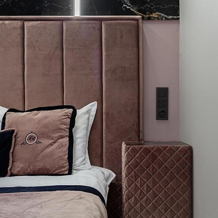 Family Residence Boutique Apartments Lviv Kültér fotó