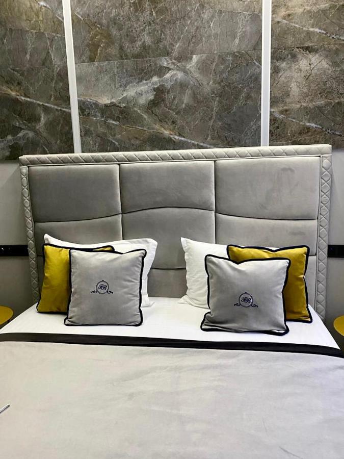 Family Residence Boutique Apartments Lviv Kültér fotó