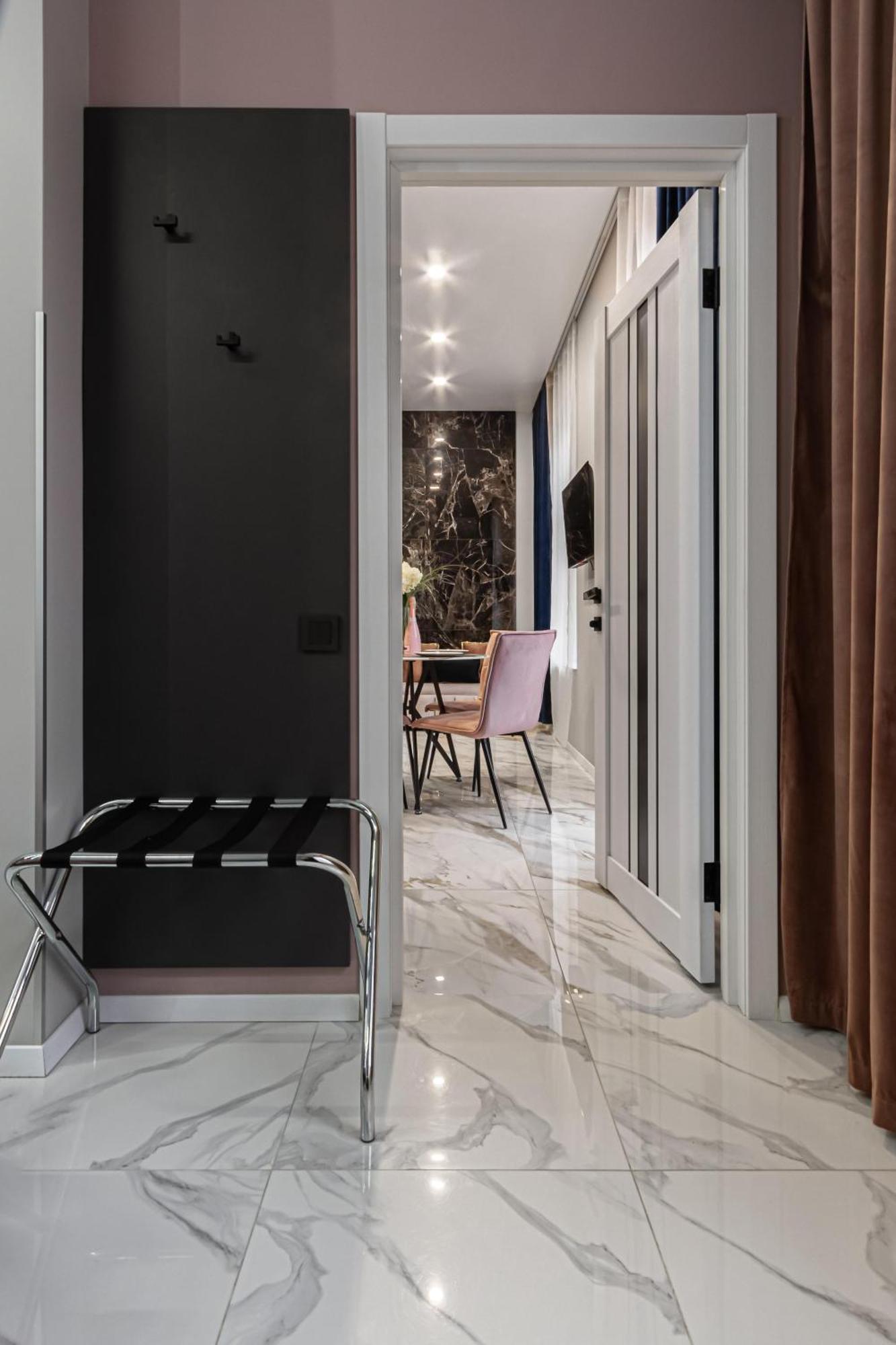 Family Residence Boutique Apartments Lviv Kültér fotó
