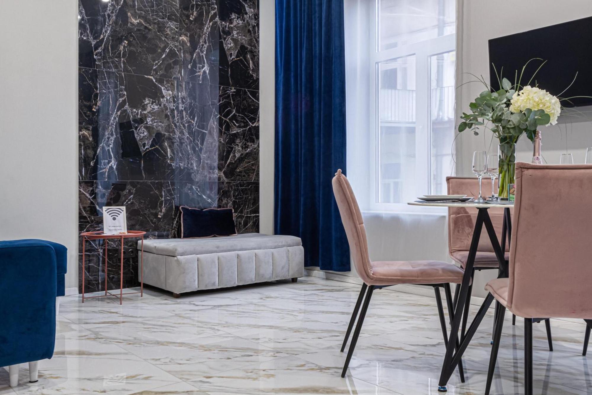 Family Residence Boutique Apartments Lviv Kültér fotó
